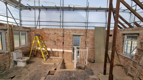 Ham renovation project, Kingston London — photo 2