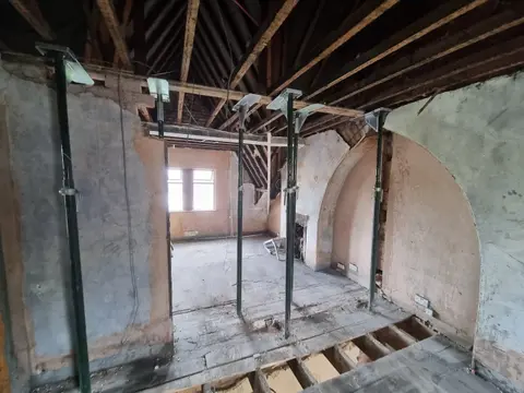4 Individual Flats conversion project, Newport South Wales — photo 1