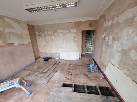 4 Individual Flats conversion project, Newport South Wales — photo 5